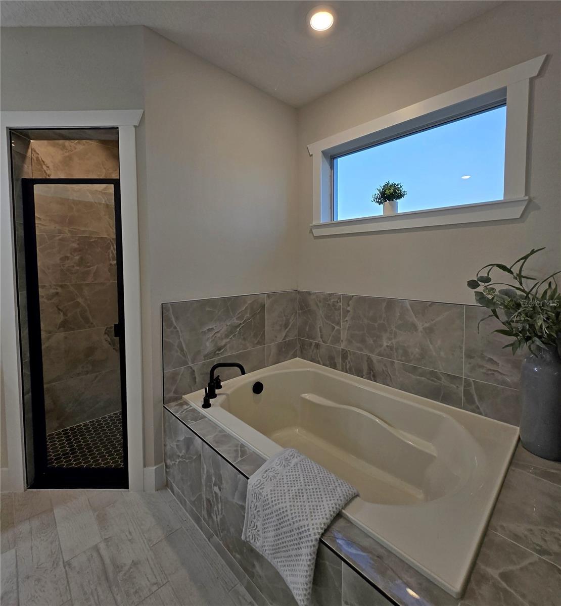 BLUE HERON GOLF & C C - Residential