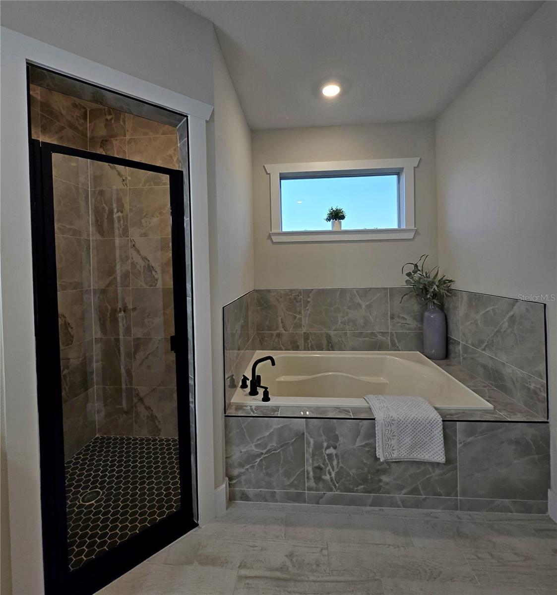 BLUE HERON GOLF & C C - Residential