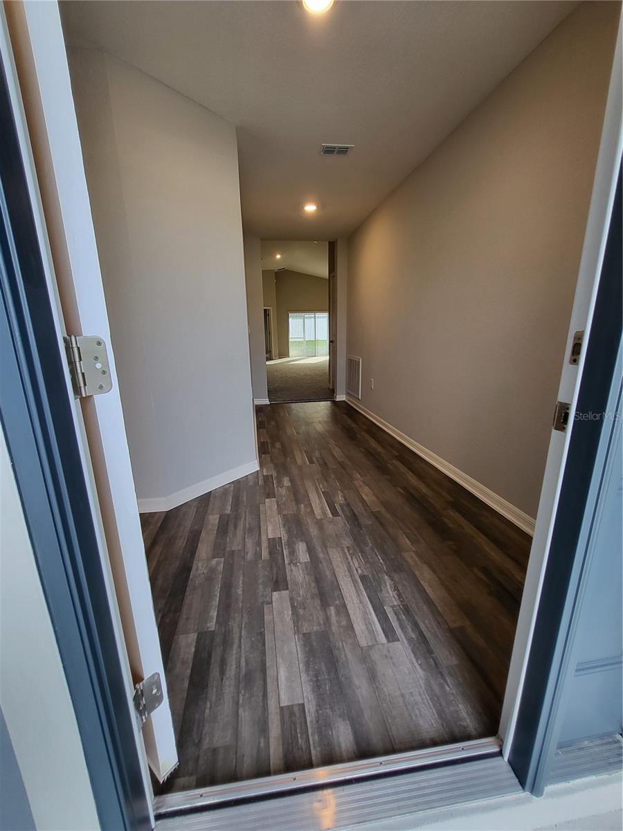 ANISTON - Residential Lease