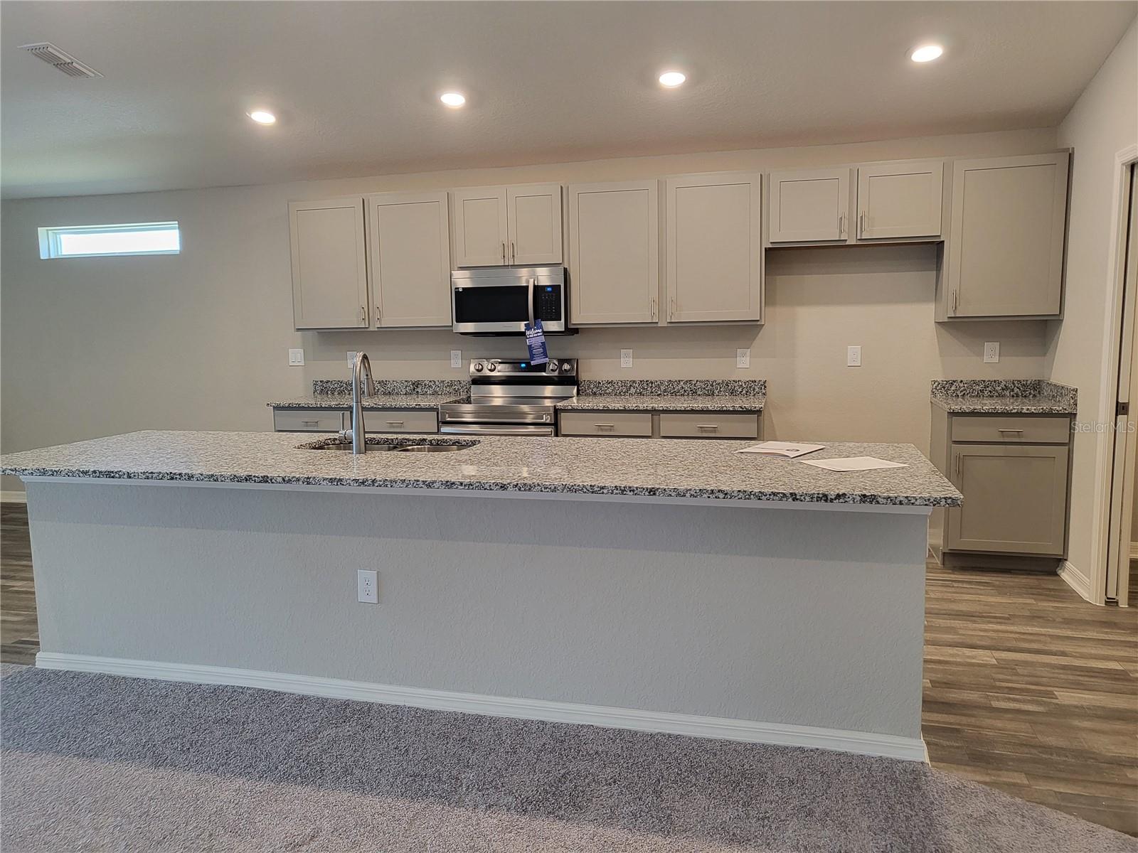 ANISTON - Residential Lease