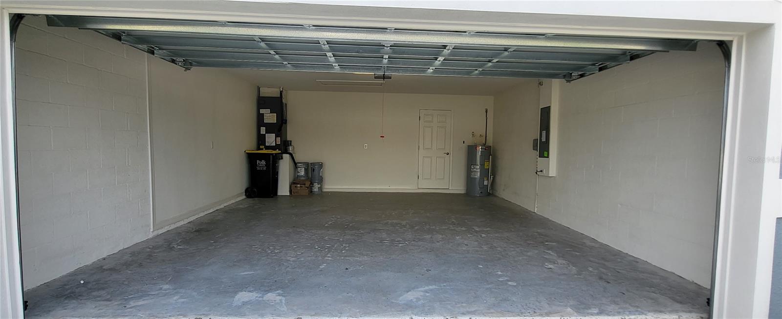 ANISTON - Residential Lease