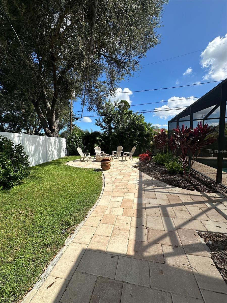 HI-RIDGE ESTATES 2ND ADD - Residential Lease