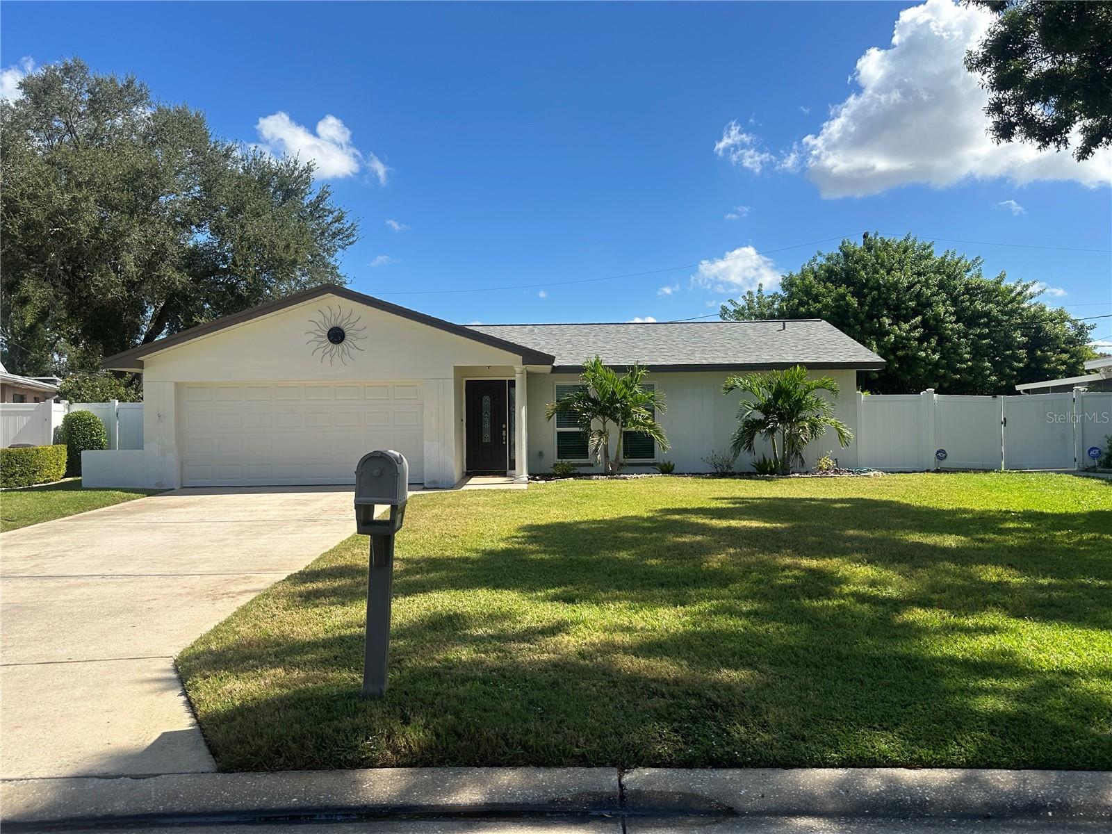 HI-RIDGE ESTATES 2ND ADD - Residential Lease