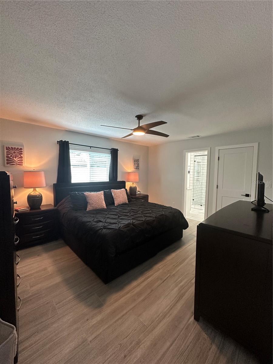 HI-RIDGE ESTATES 2ND ADD - Residential Lease