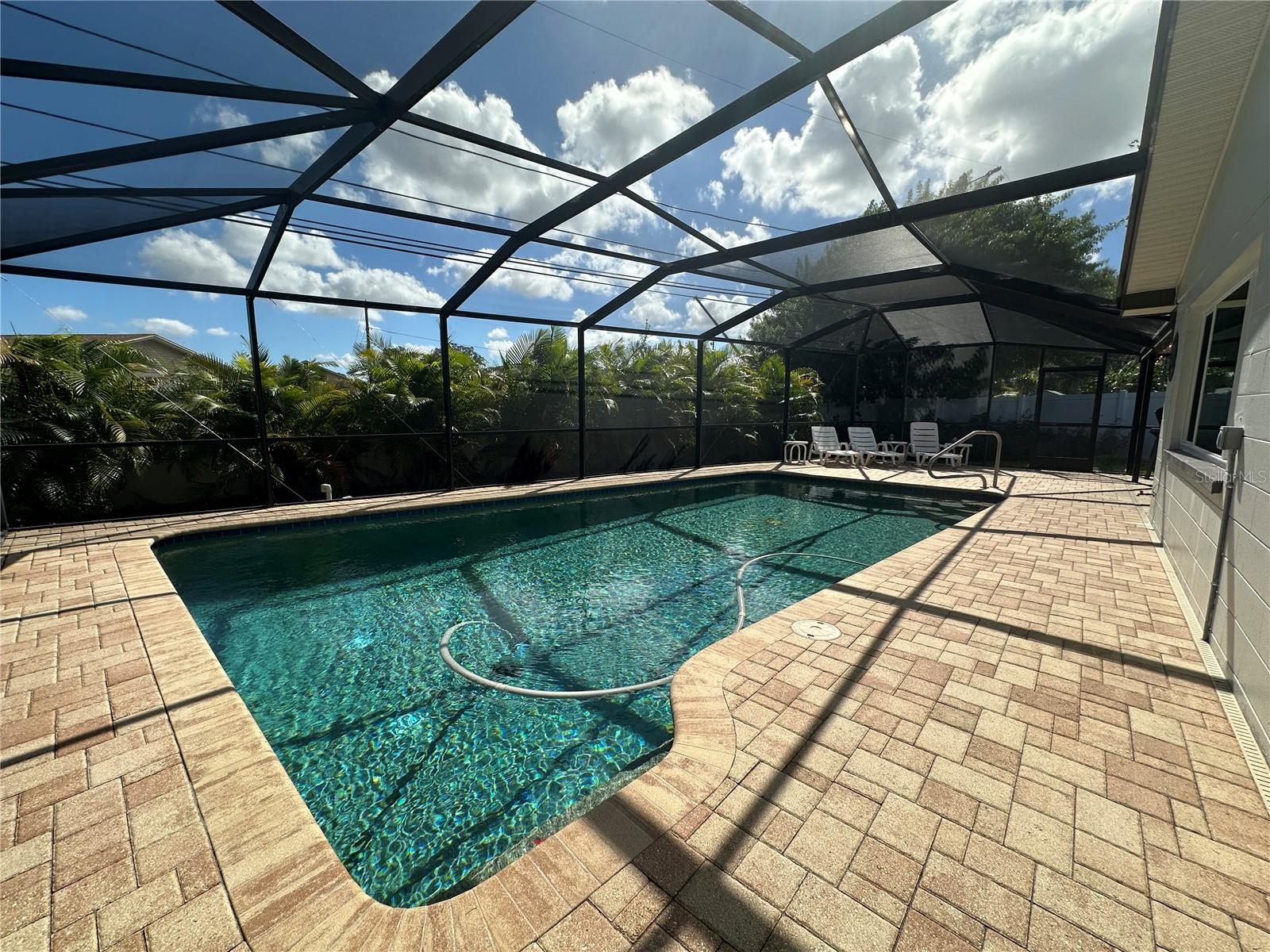 HI-RIDGE ESTATES 2ND ADD - Residential Lease