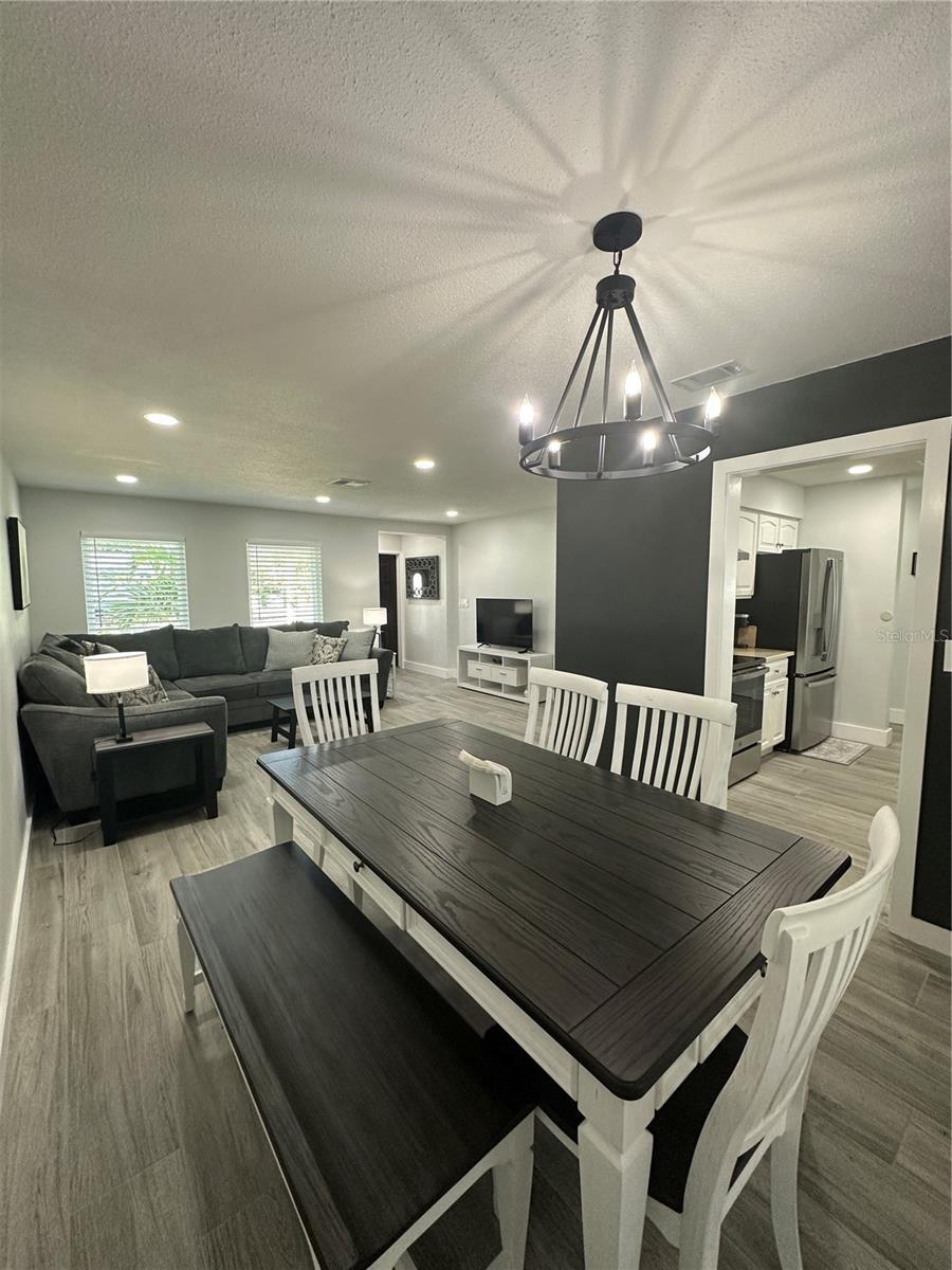 HI-RIDGE ESTATES 2ND ADD - Residential Lease