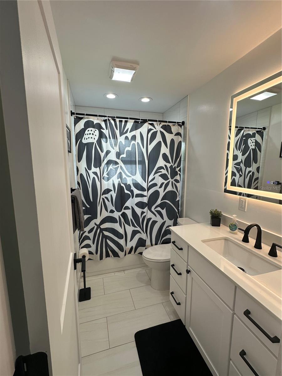 HI-RIDGE ESTATES 2ND ADD - Residential Lease