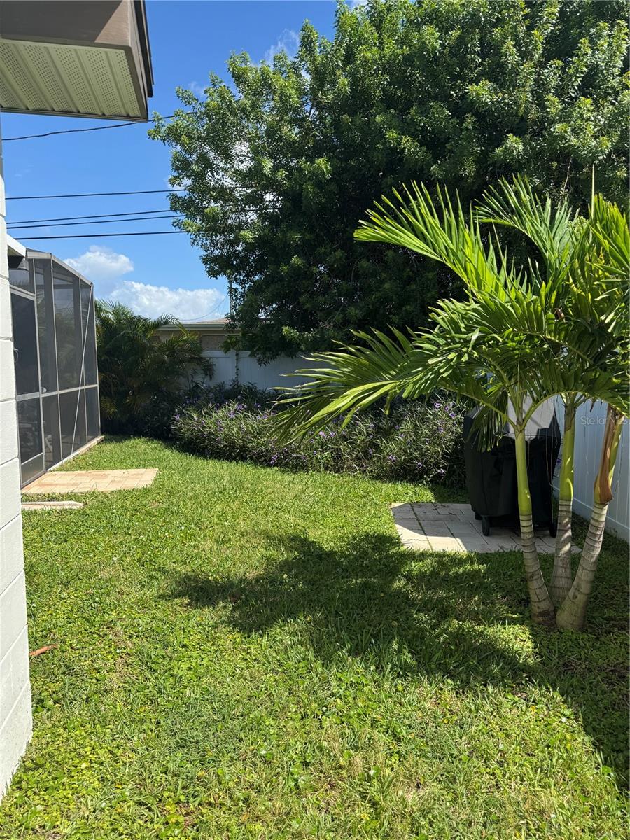 HI-RIDGE ESTATES 2ND ADD - Residential Lease