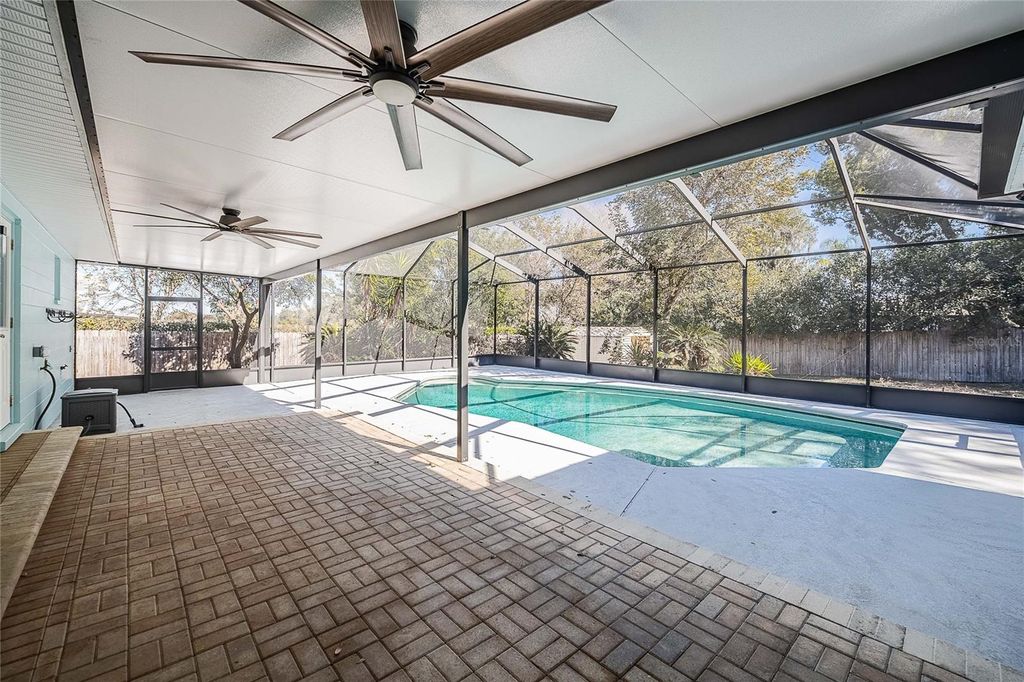 Photo of 4504 Glen Eden, Lakeland, FL 33813 (MLS # L4959102)