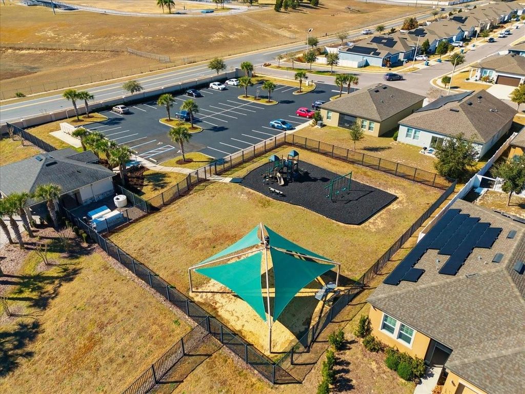 Photo of 1015 Kobuk Street, Haines City, FL 33844 (MLS # L4959330)