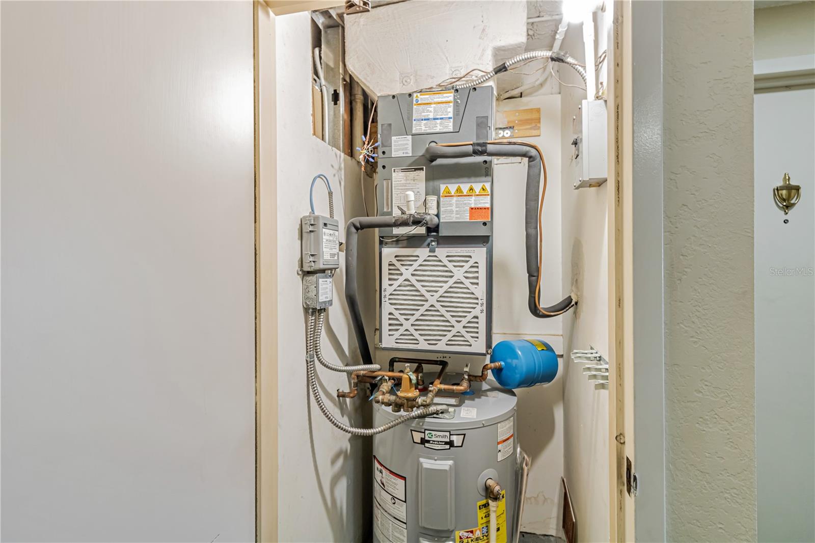 PELICAN BAY YACHT CLUB CONDO BLDG B - Residential