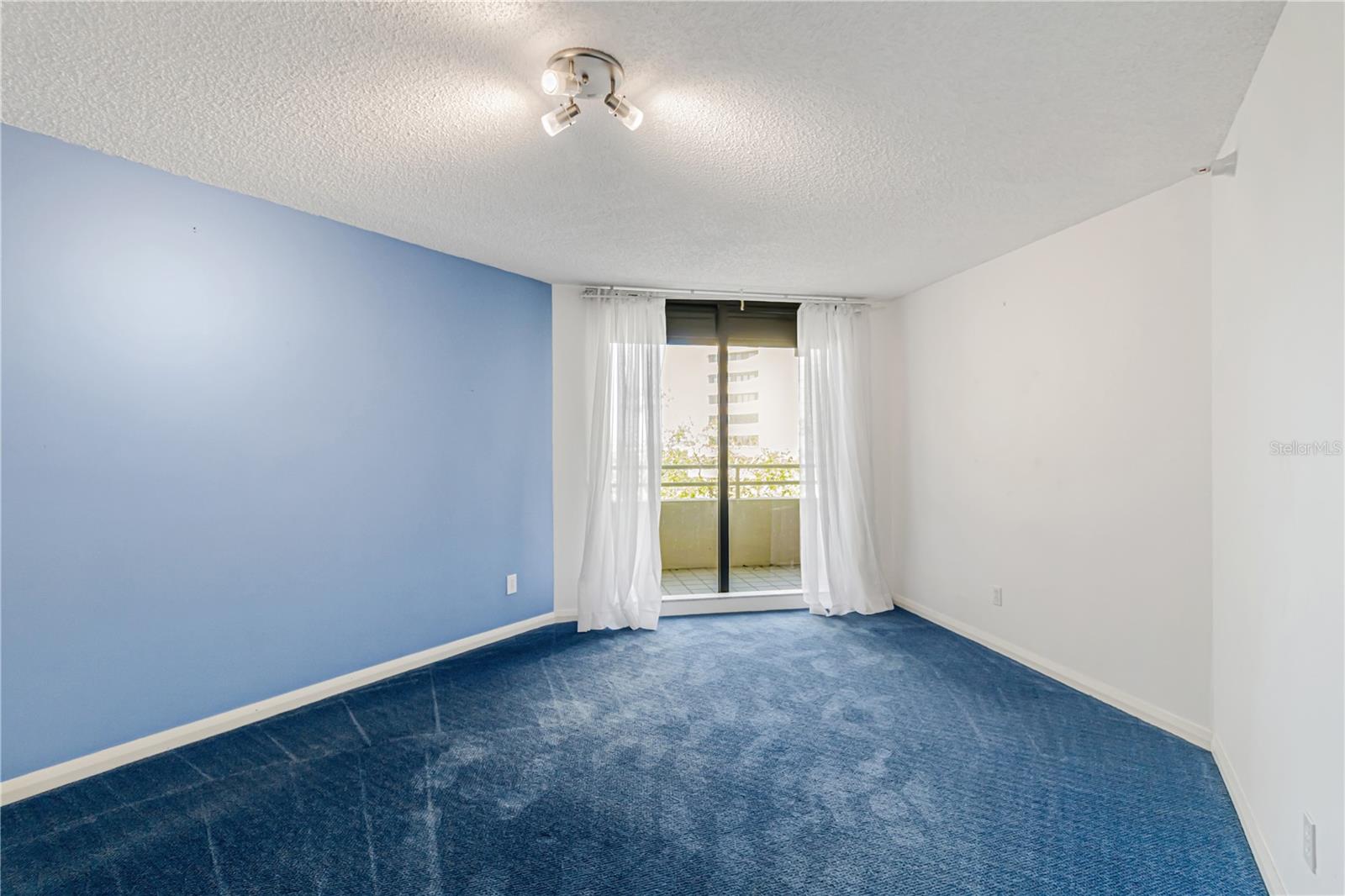 PELICAN BAY YACHT CLUB CONDO BLDG B - Residential