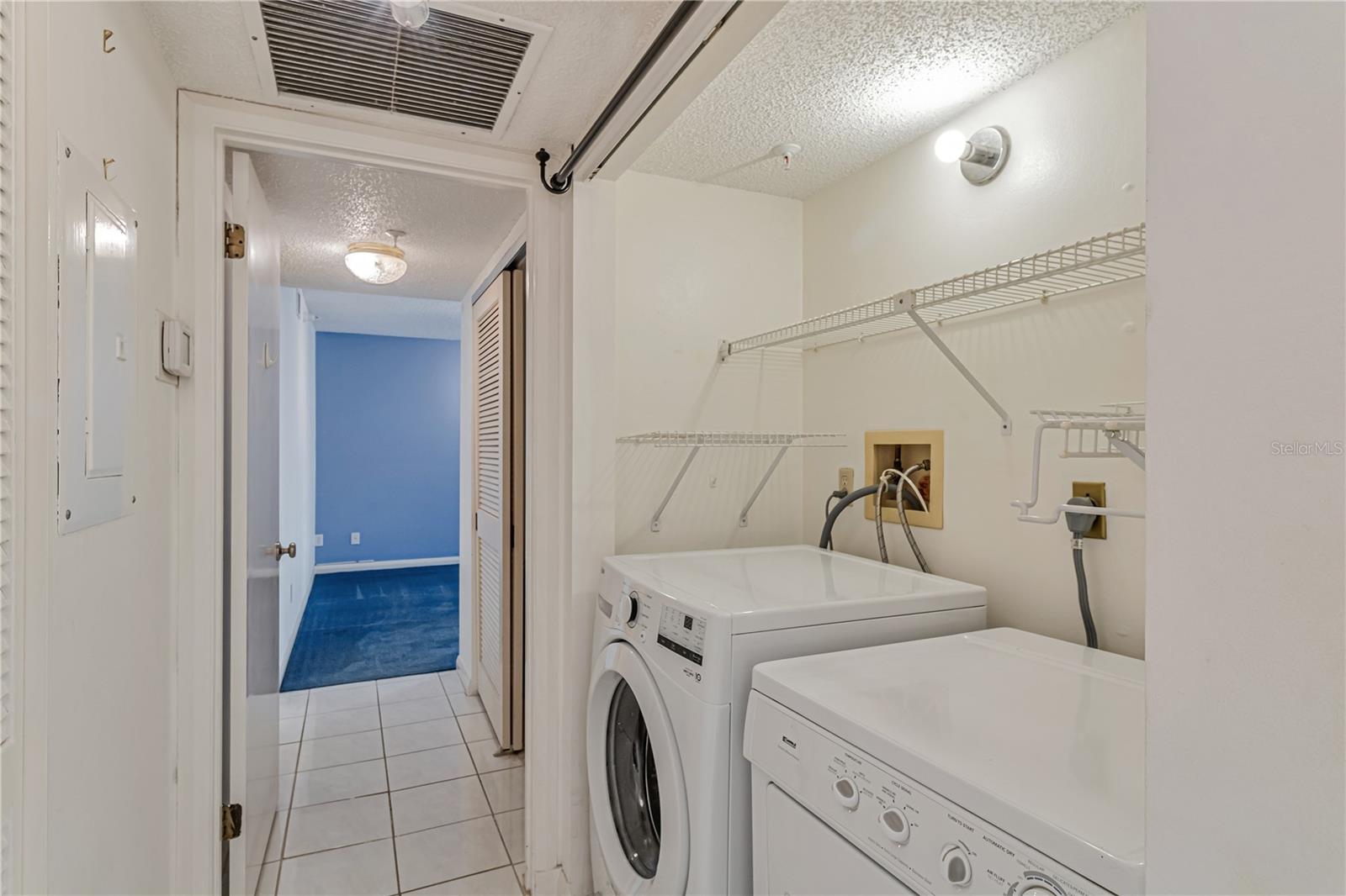 PELICAN BAY YACHT CLUB CONDO BLDG B - Residential