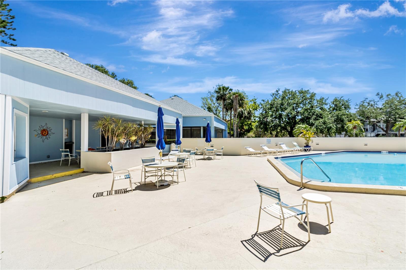 PELICAN BAY YACHT CLUB CONDO BLDG B - Residential