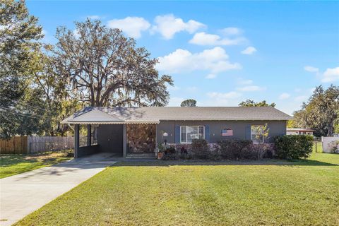 A home in DEBARY