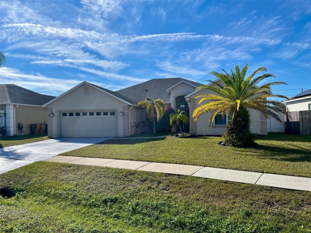 Photo of 455 Peppermill Circle, Kissimmee, FL 34758 (MLS # S5140194)