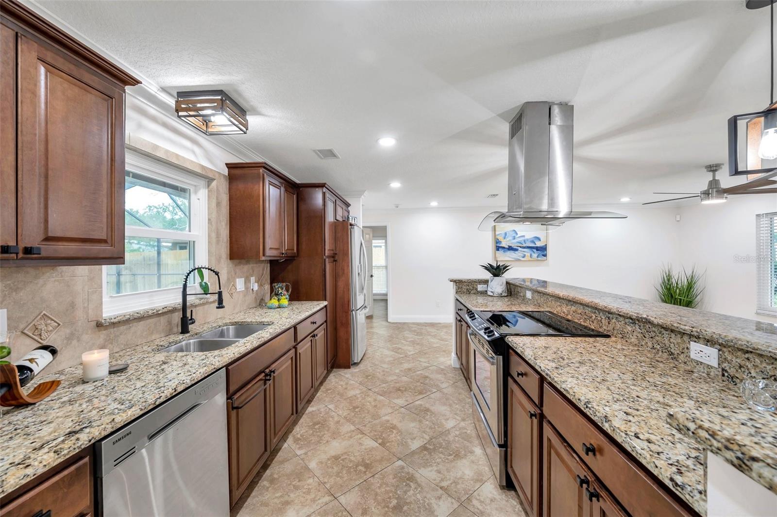 11245 BELLA LOMA DRIVE