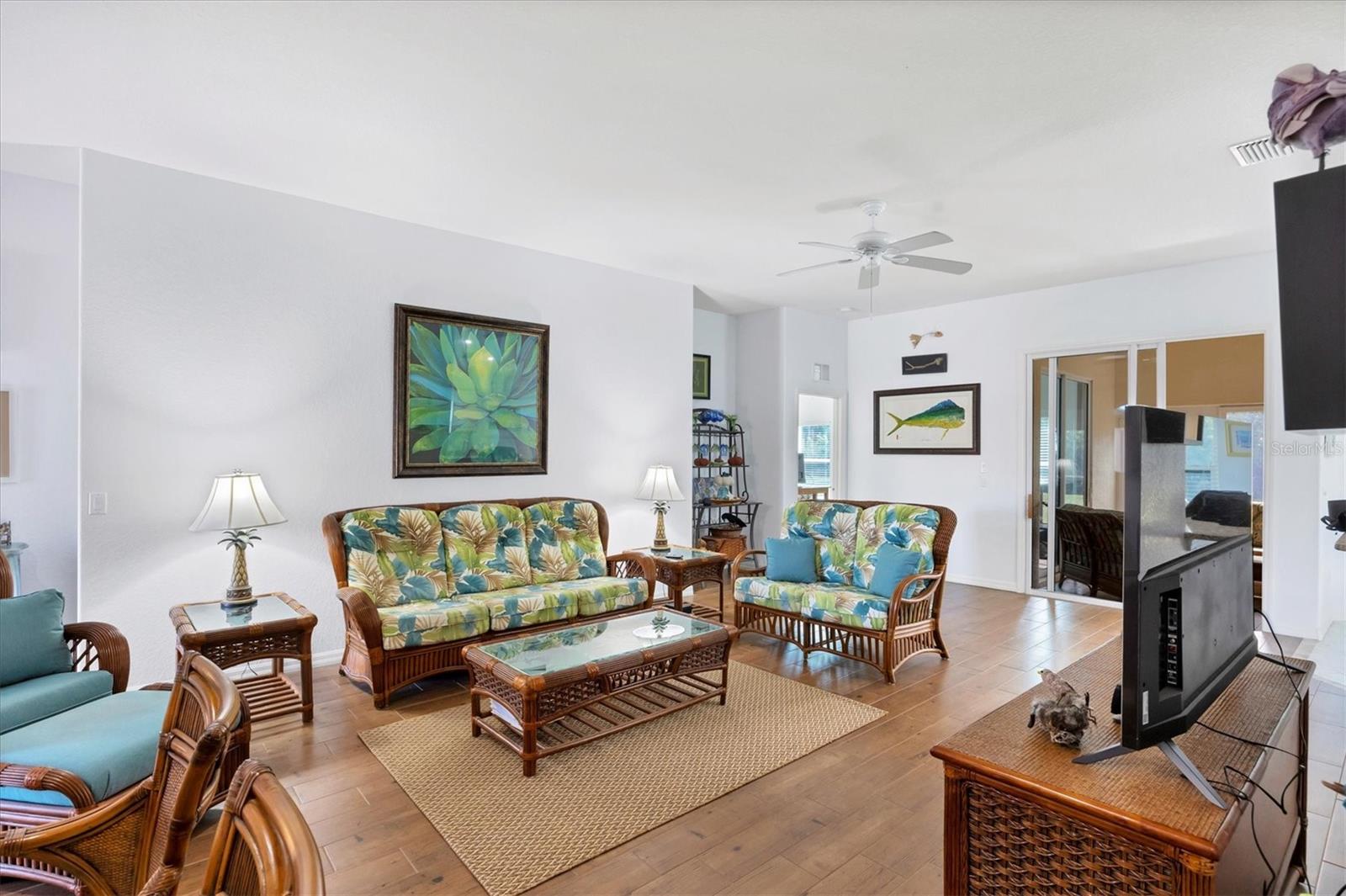 LAKESIDE PLANTATION - Residential