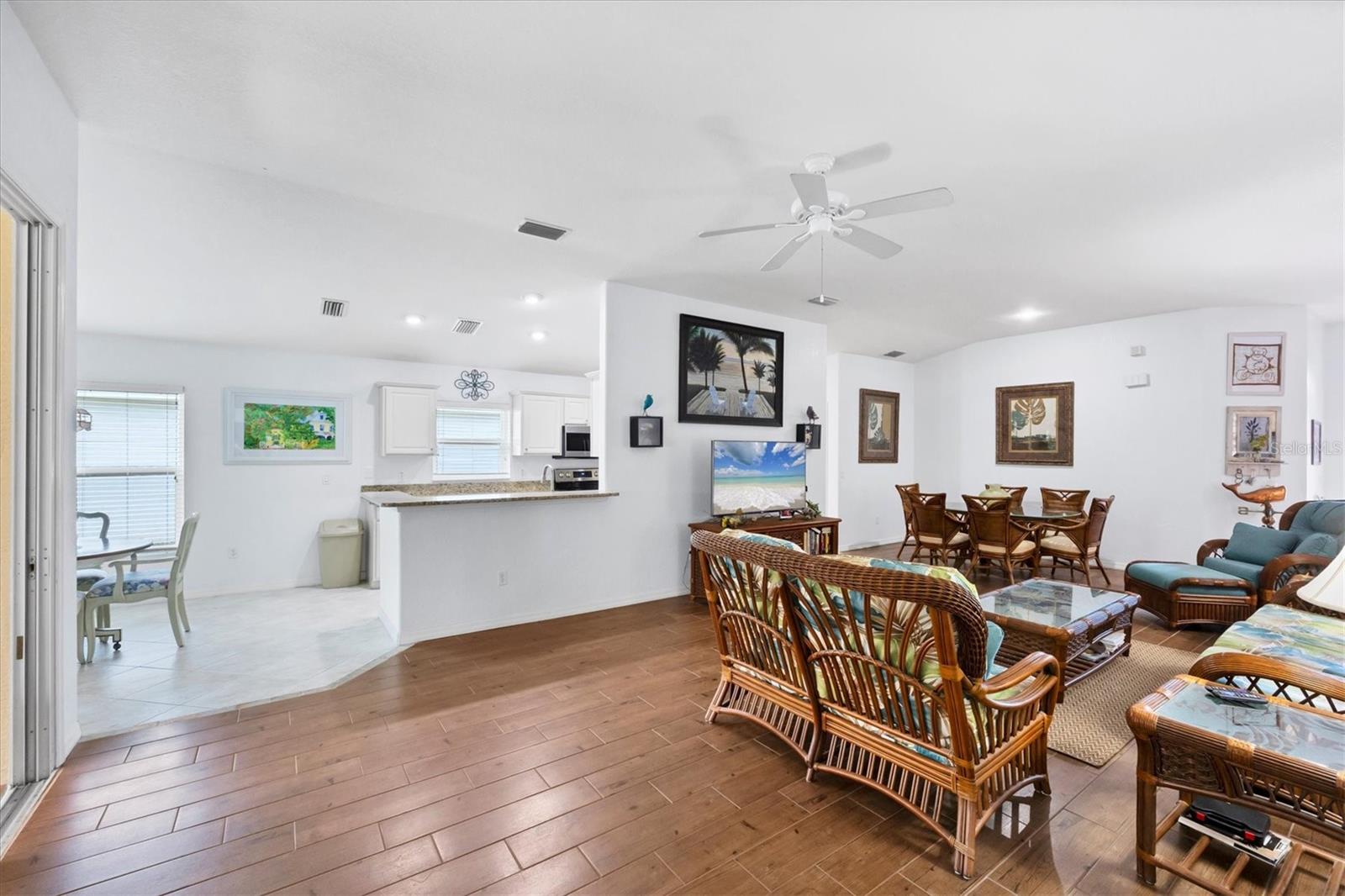 LAKESIDE PLANTATION - Residential