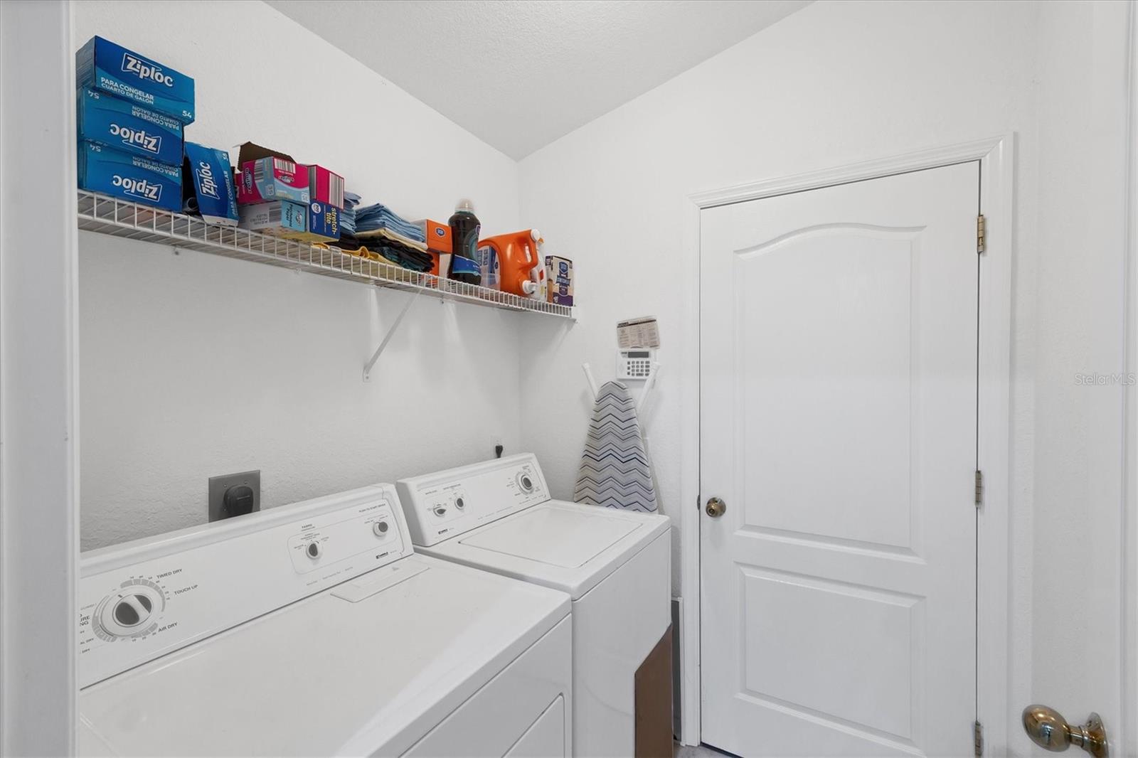 LAKESIDE PLANTATION - Residential