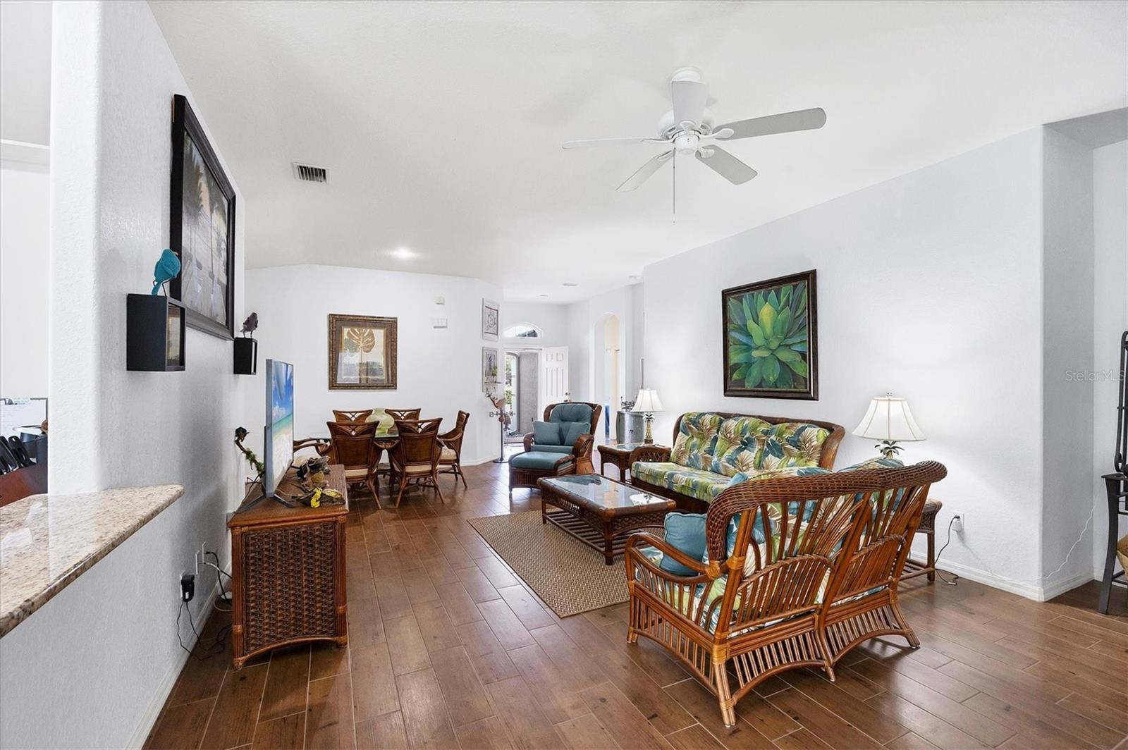 LAKESIDE PLANTATION - Residential