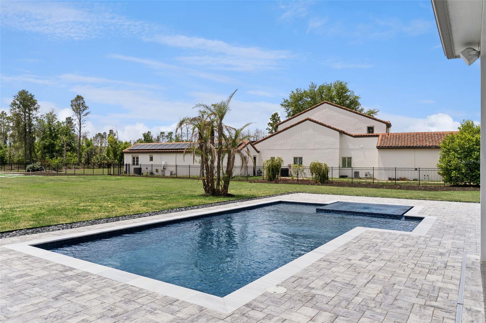 BELLA COLLINA SUB - Residential