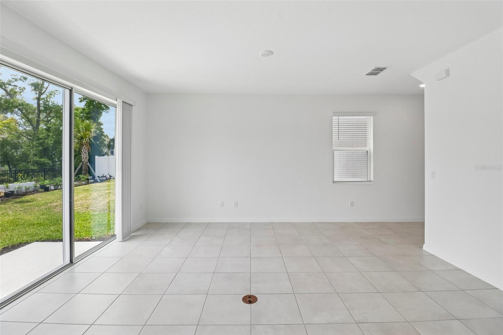1196 HAPPY FOREST LOOP