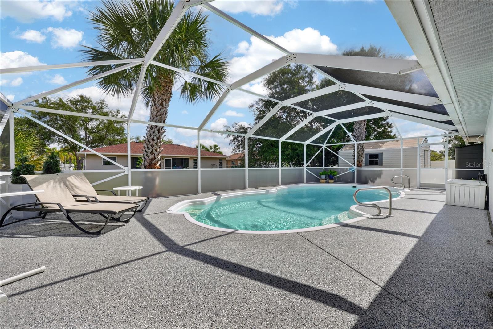 PEACHLAND PLACE - Residential