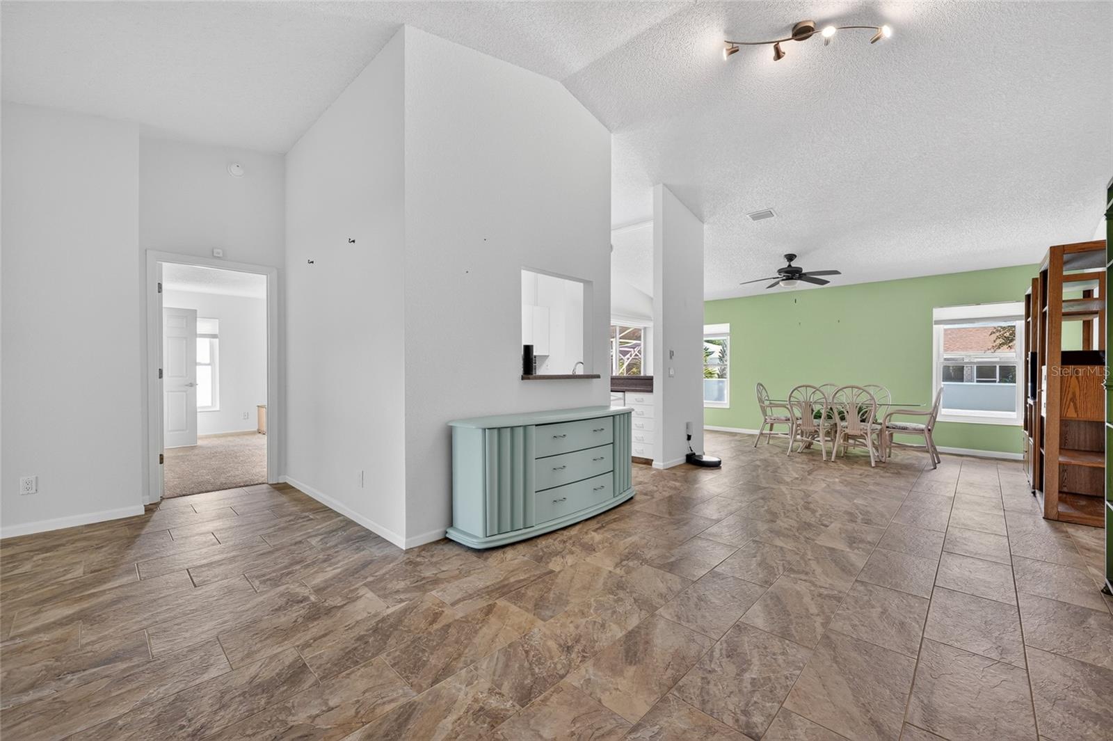 PEACHLAND PLACE - Residential