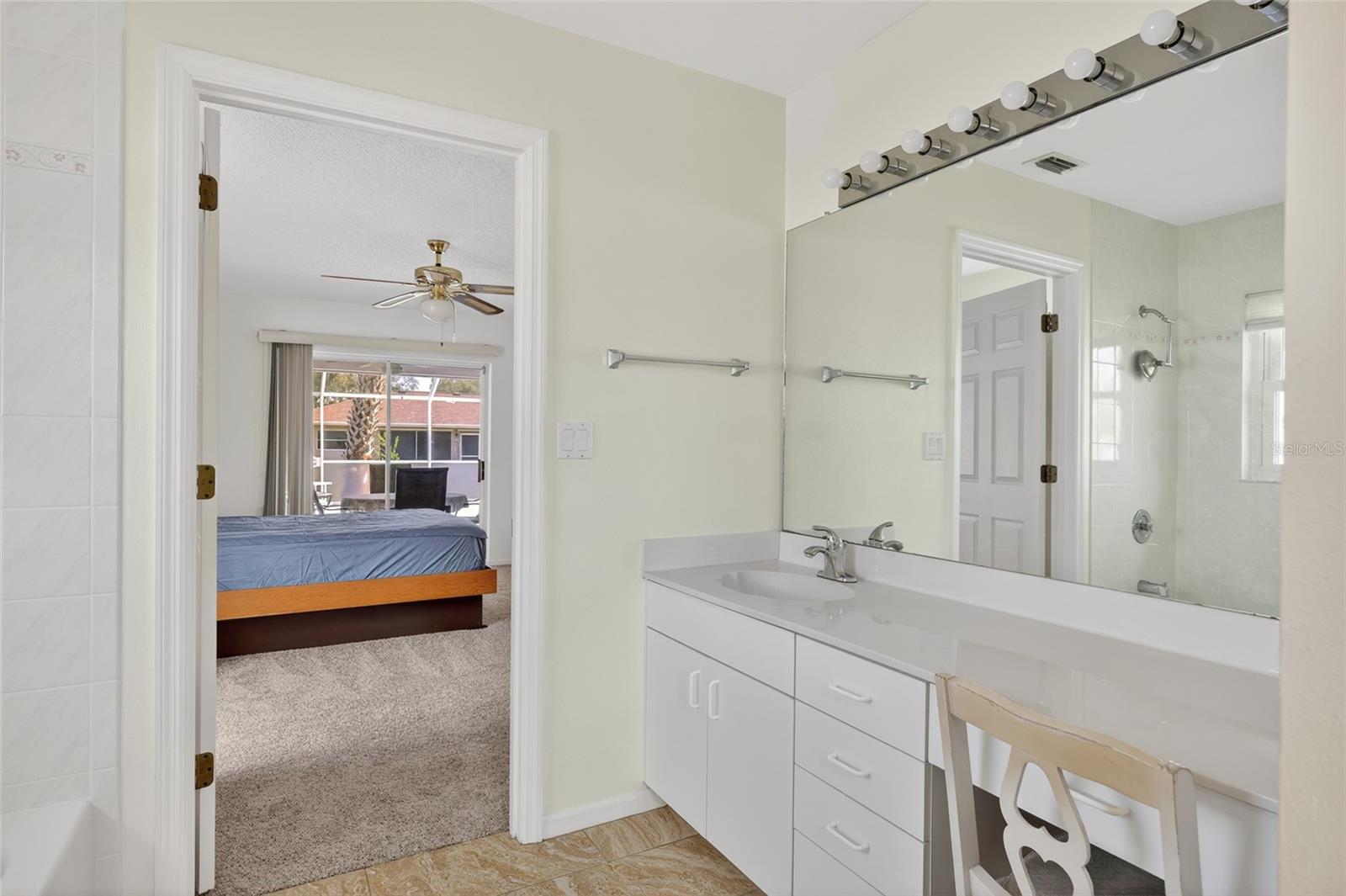 PEACHLAND PLACE - Residential