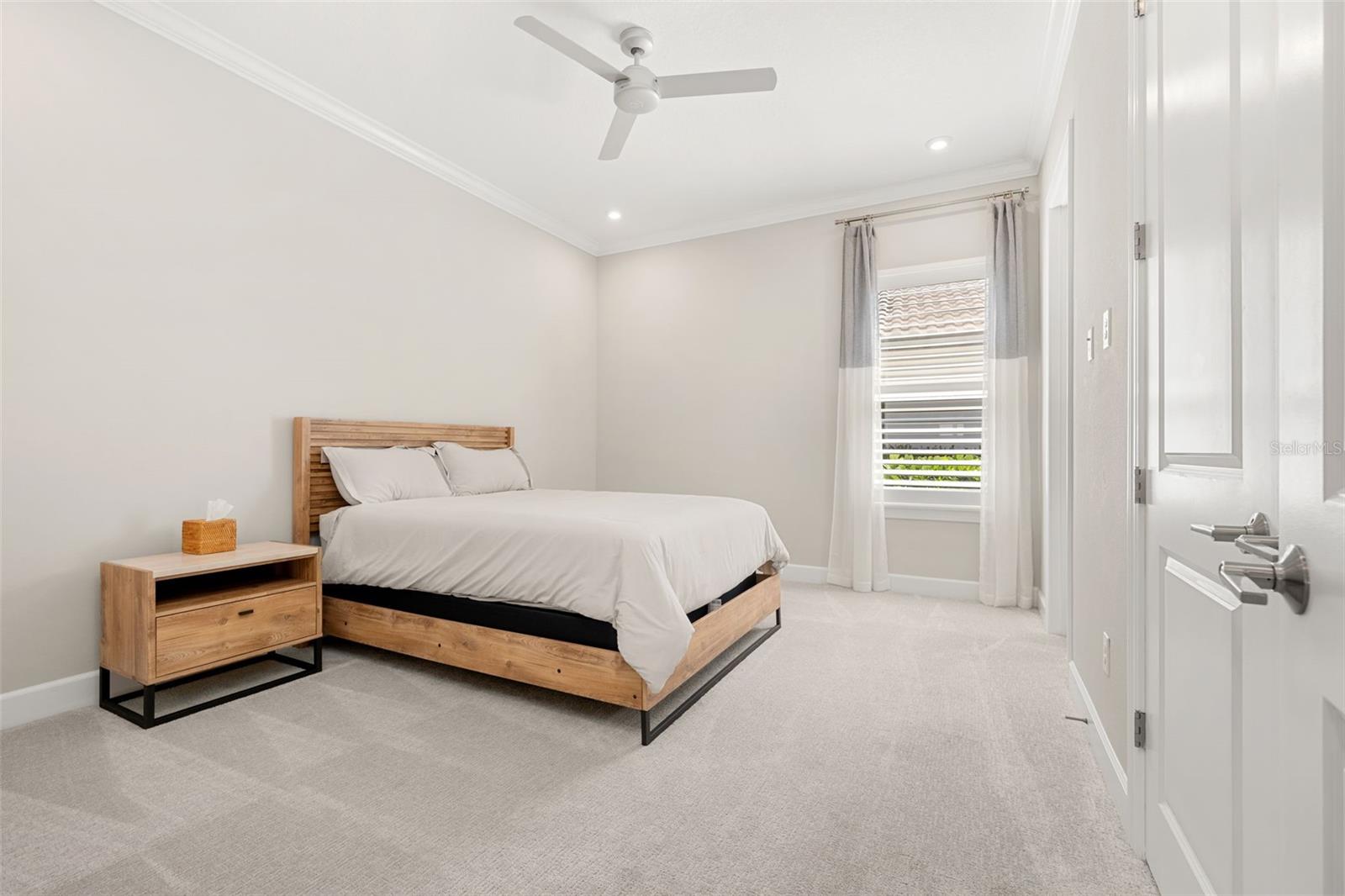 AZARIO ESPLANADE PH II SUBPH C-O - Residential