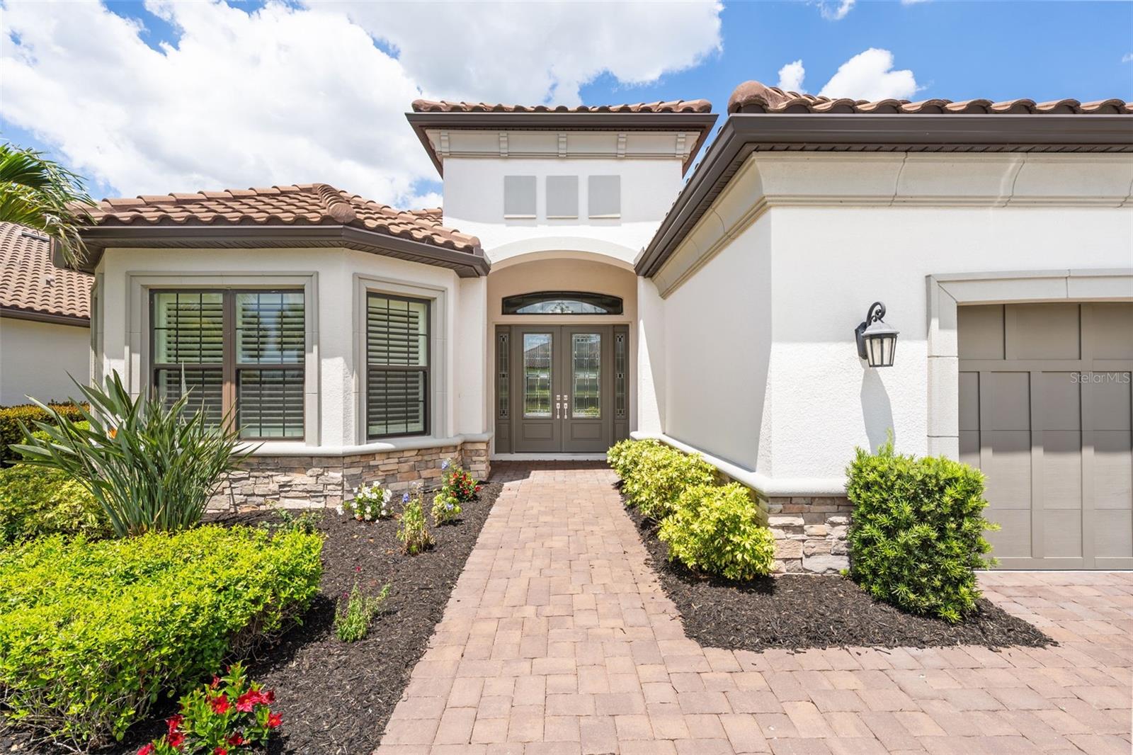 AZARIO ESPLANADE PH II SUBPH C-O - Residential