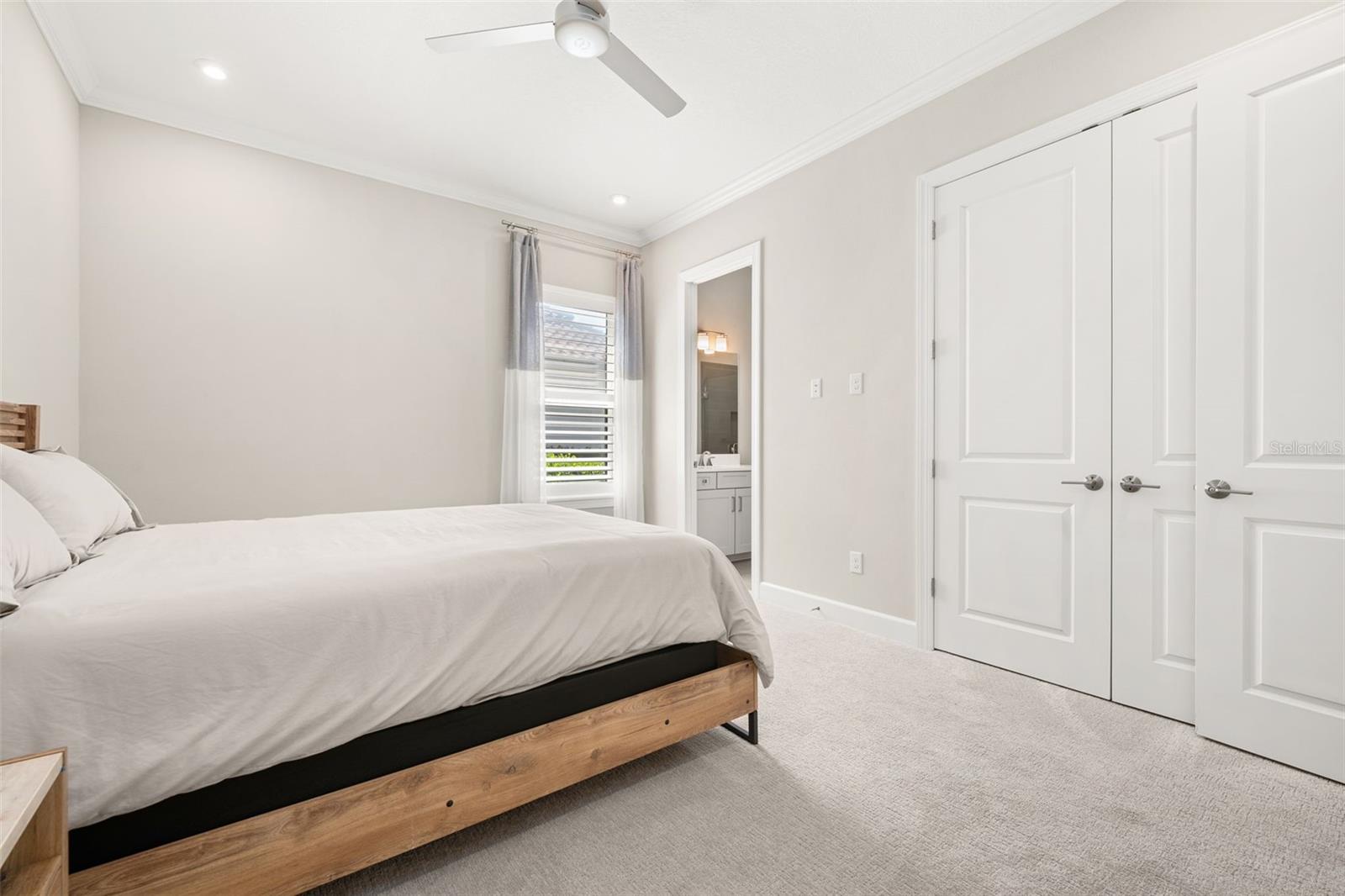 AZARIO ESPLANADE PH II SUBPH C-O - Residential