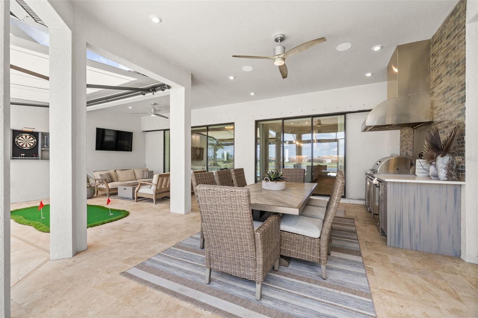 AZARIO ESPLANADE PH II SUBPH C-O - Residential