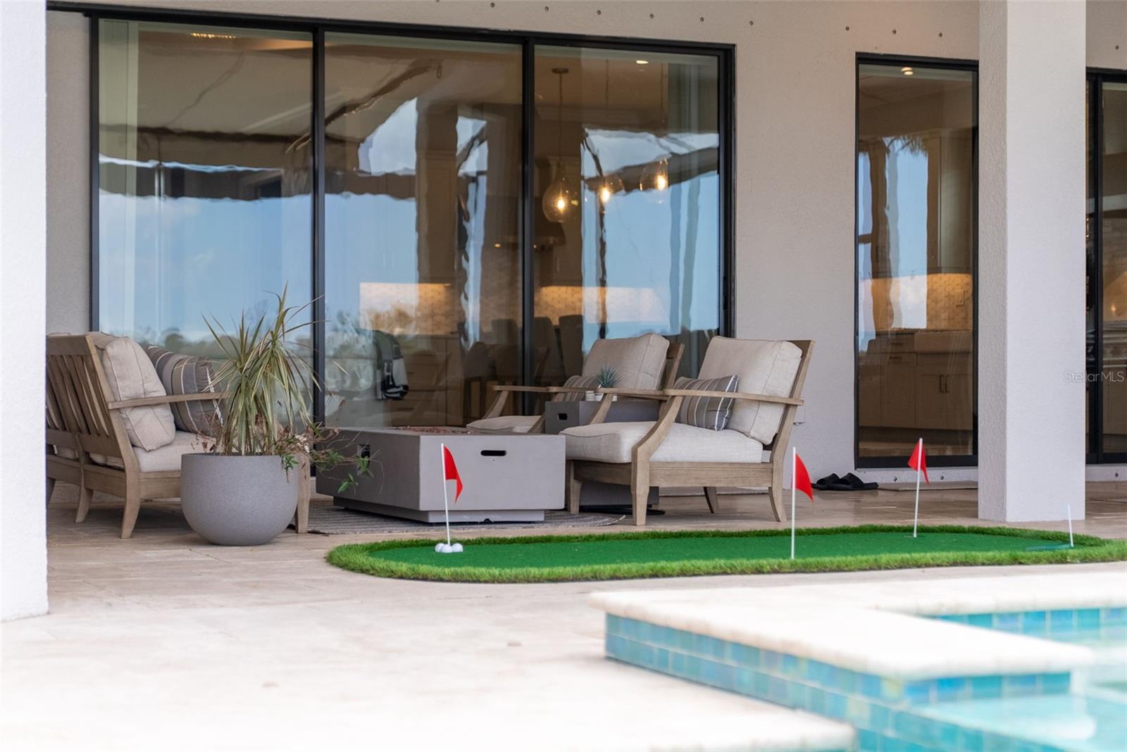 AZARIO ESPLANADE PH II SUBPH C-O - Residential