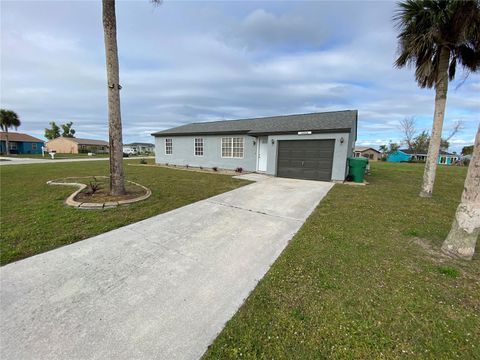 A home in PORT CHARLOTTE