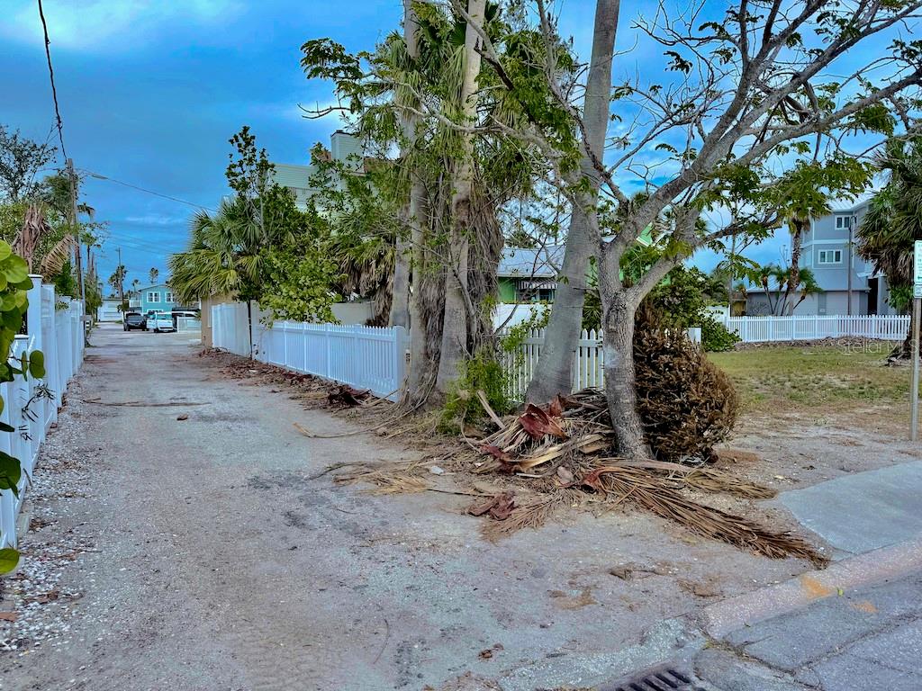 WEBSTERS MAP WARREN - Land