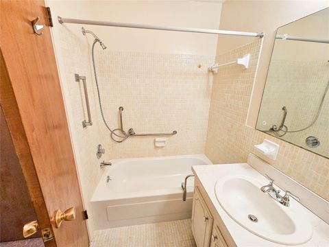 3010 59TH STREET S 309 GULFPORT FL 33707