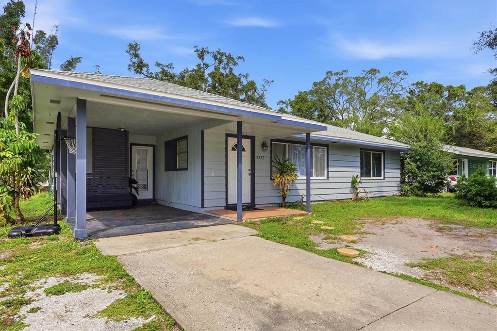 Photo of 2533 Hawthorne Street, Sarasota, FL 34239 (MLS # A4708937)