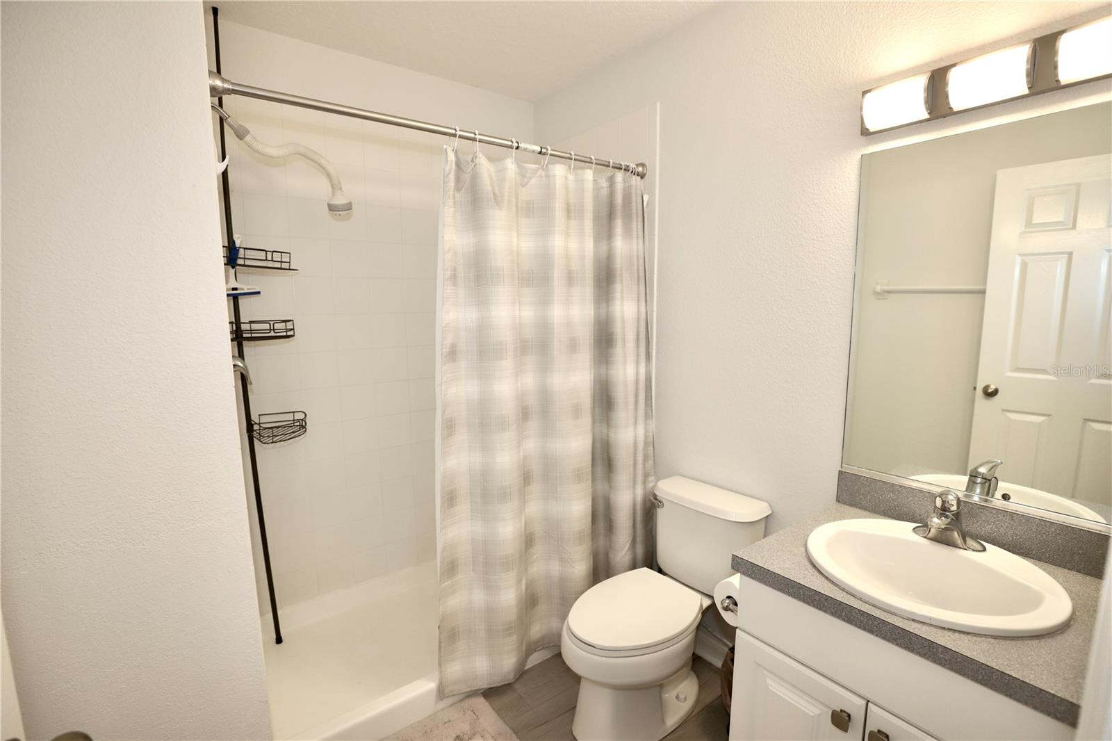 PINESTONE AT PALMER RANCH - Residential Lease