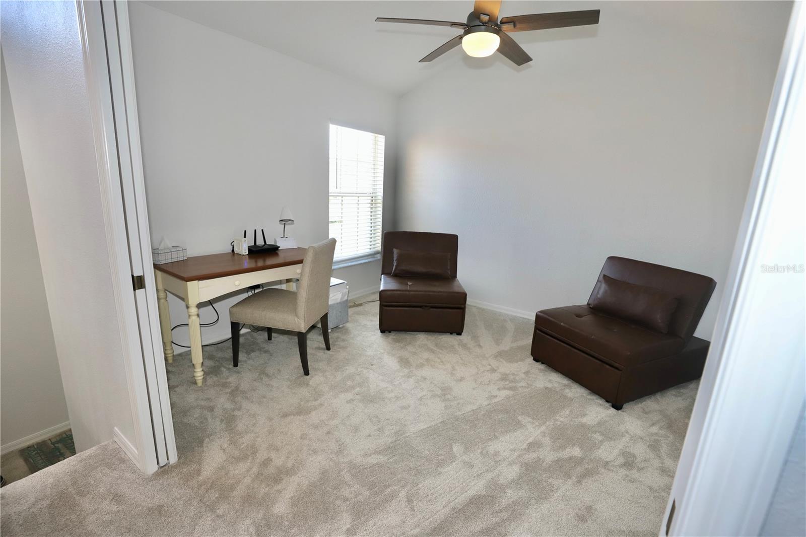 PINESTONE AT PALMER RANCH - Residential Lease