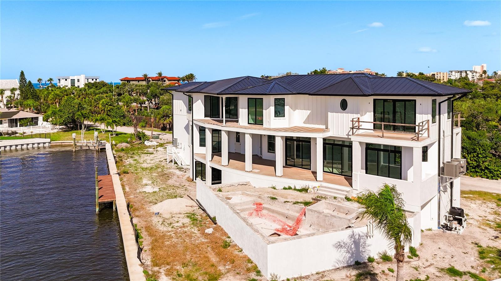 LONGBOAT KEY ESTATES - Land