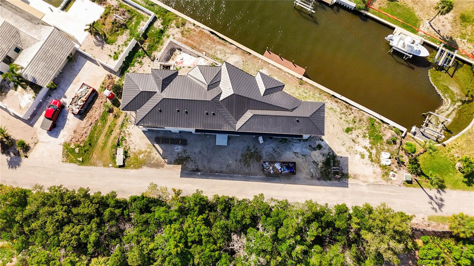 LONGBOAT KEY ESTATES - Land