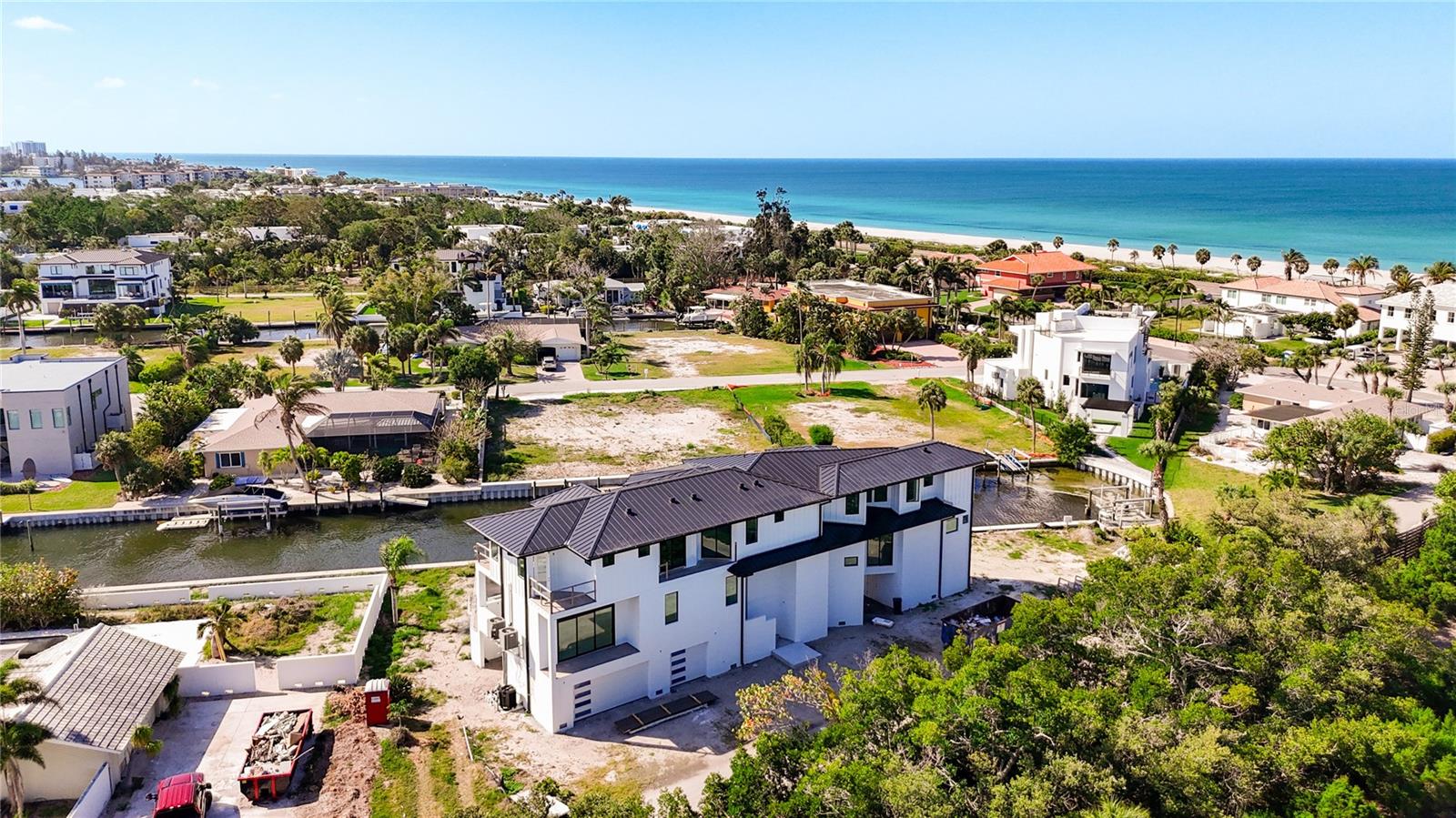 LONGBOAT KEY ESTATES - Land