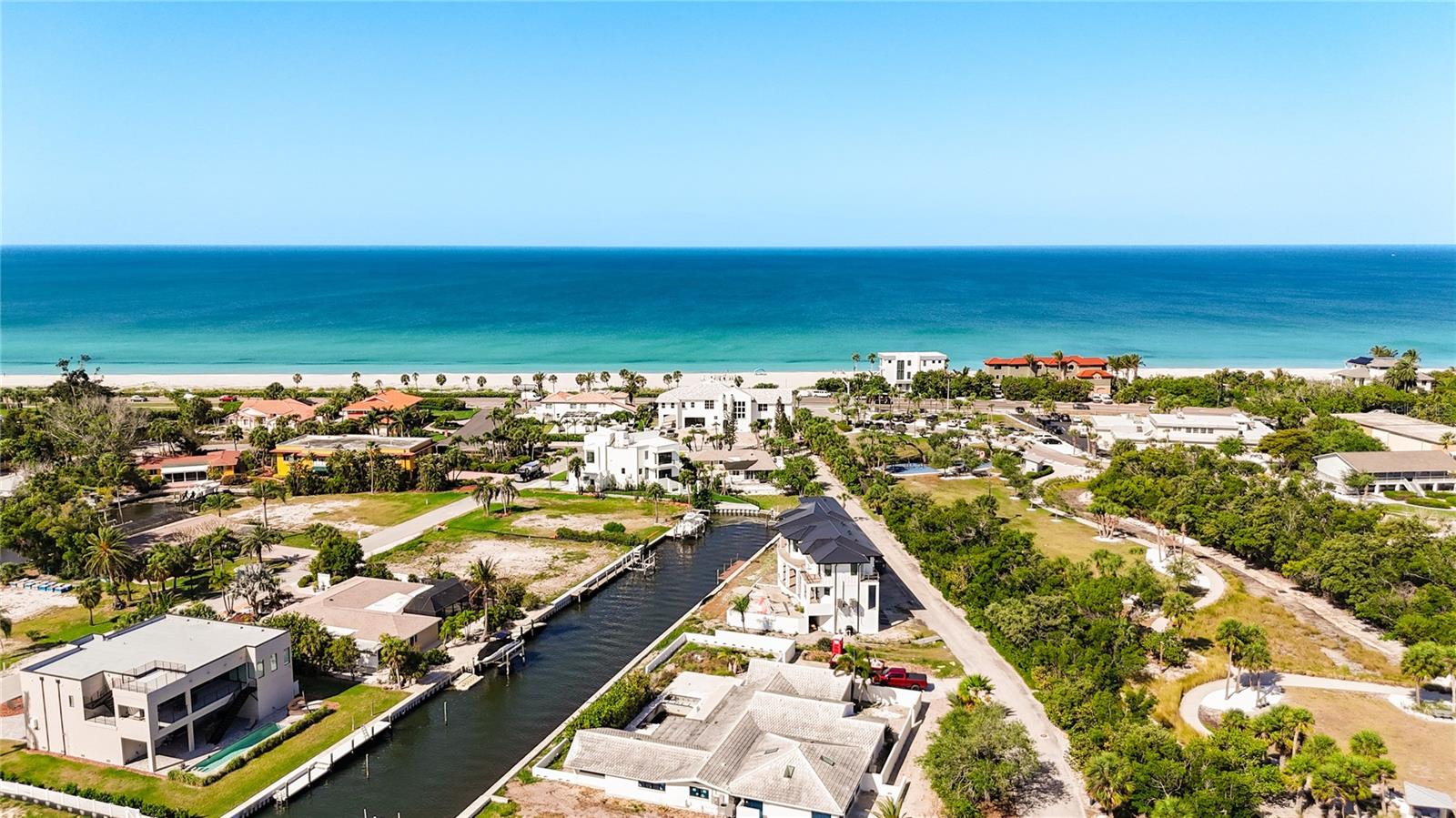 LONGBOAT KEY ESTATES - Land