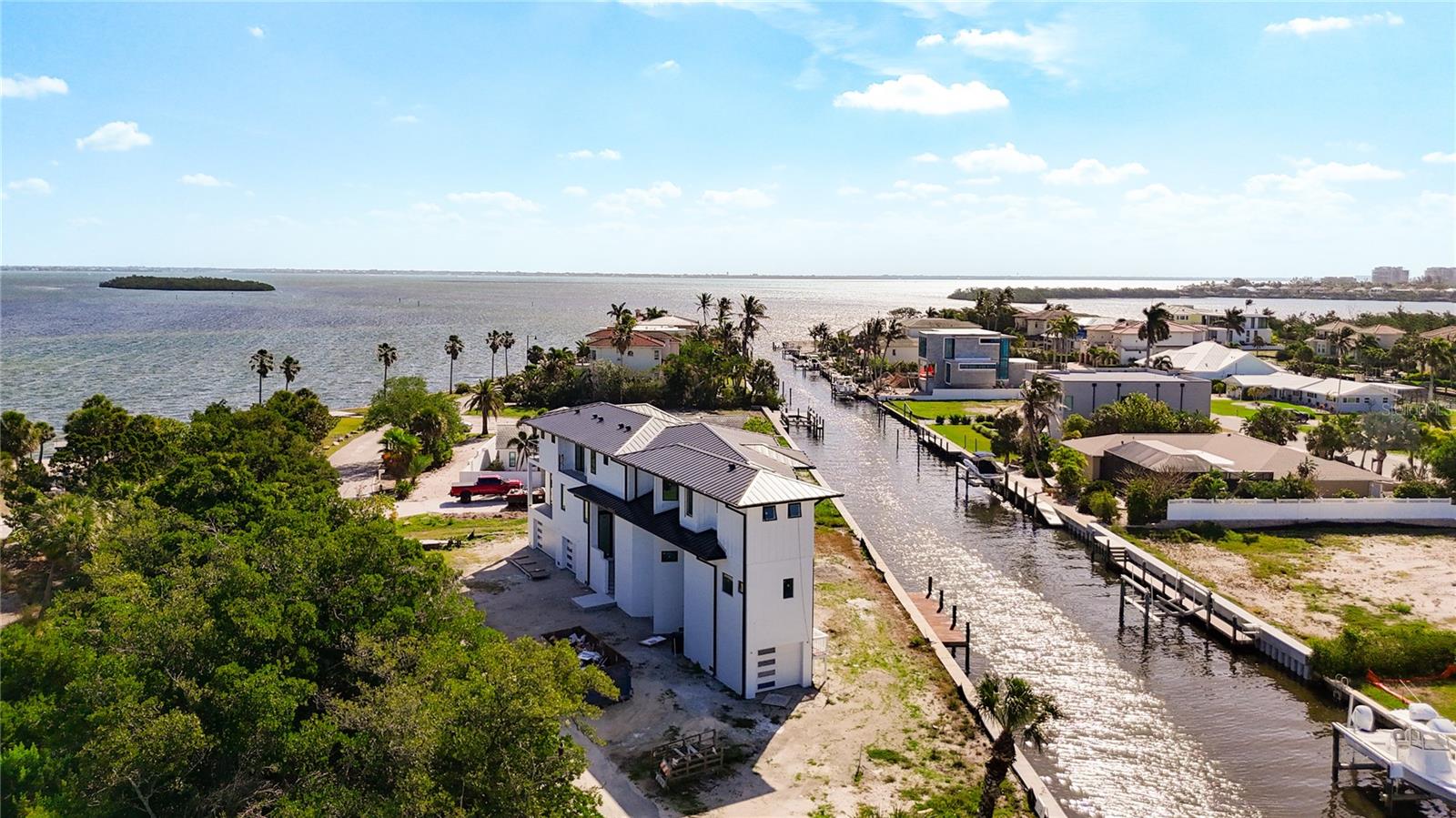 LONGBOAT KEY ESTATES - Land