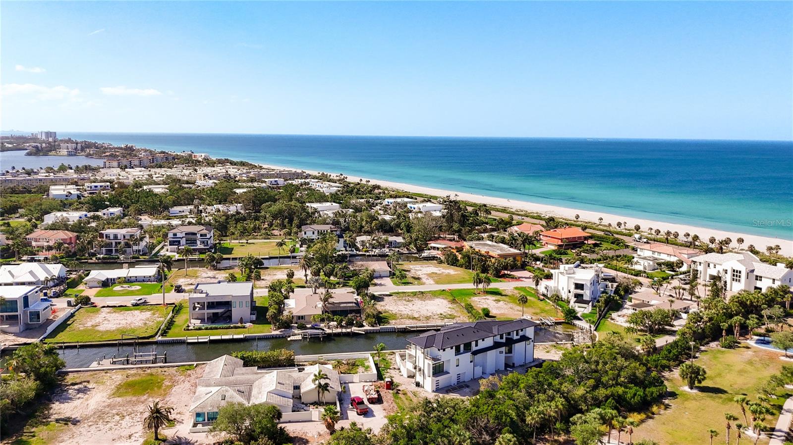 LONGBOAT KEY ESTATES - Land