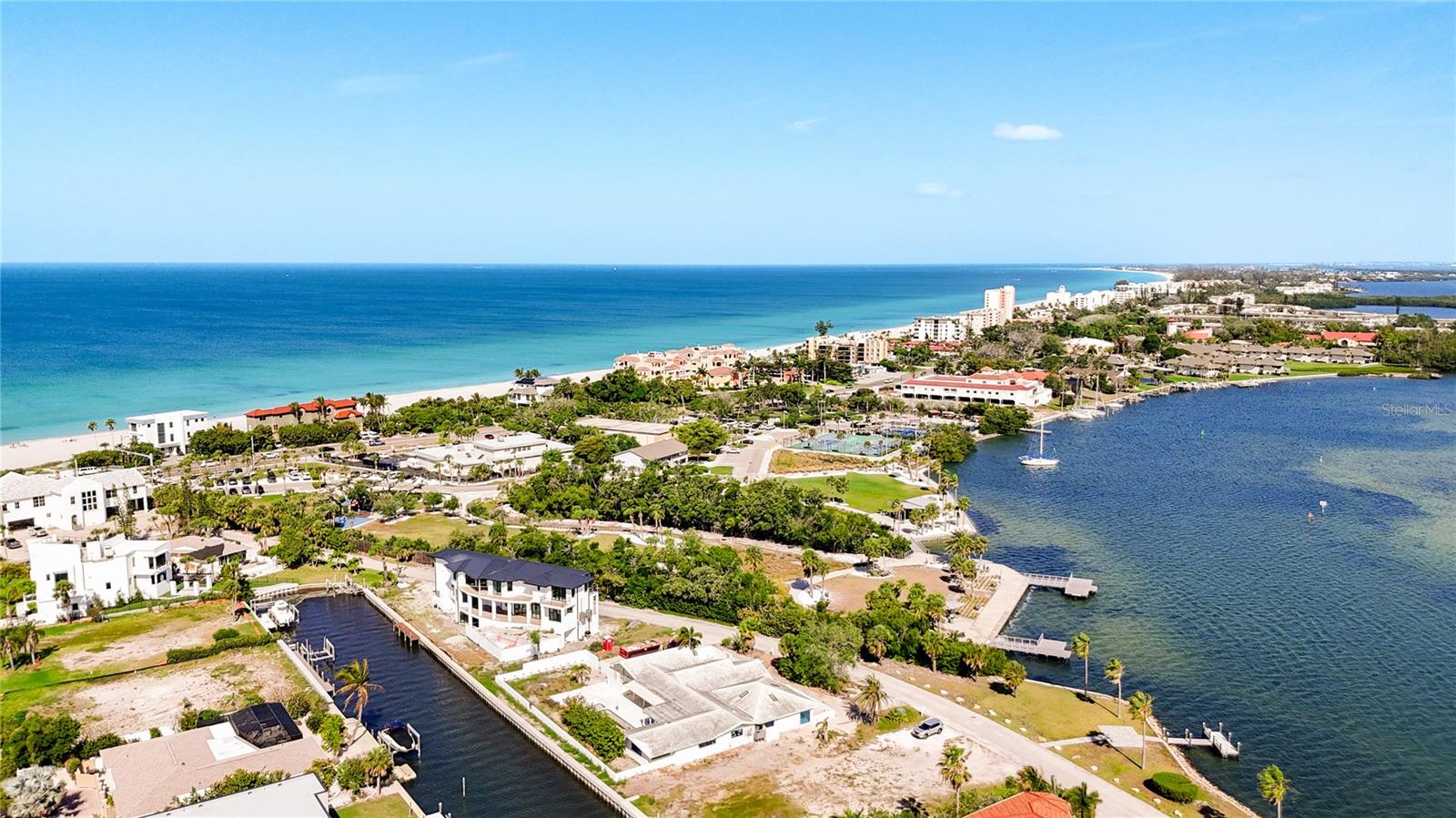 LONGBOAT KEY ESTATES - Land