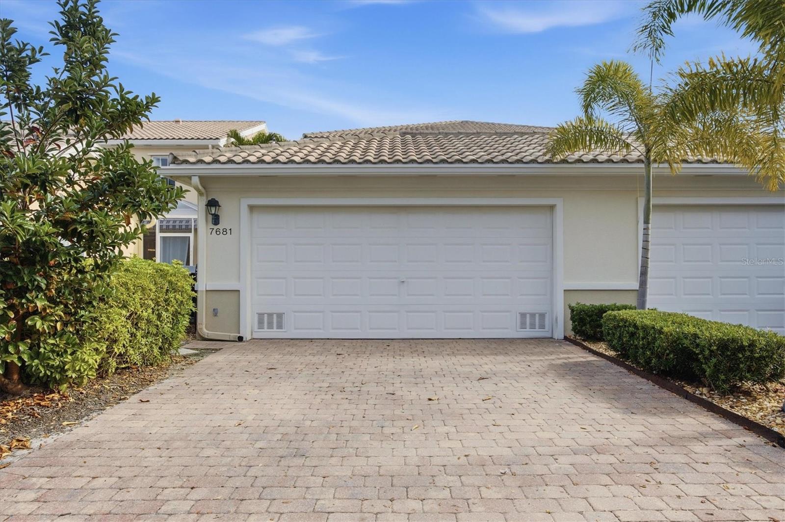 VILLAGEWALK - Residential