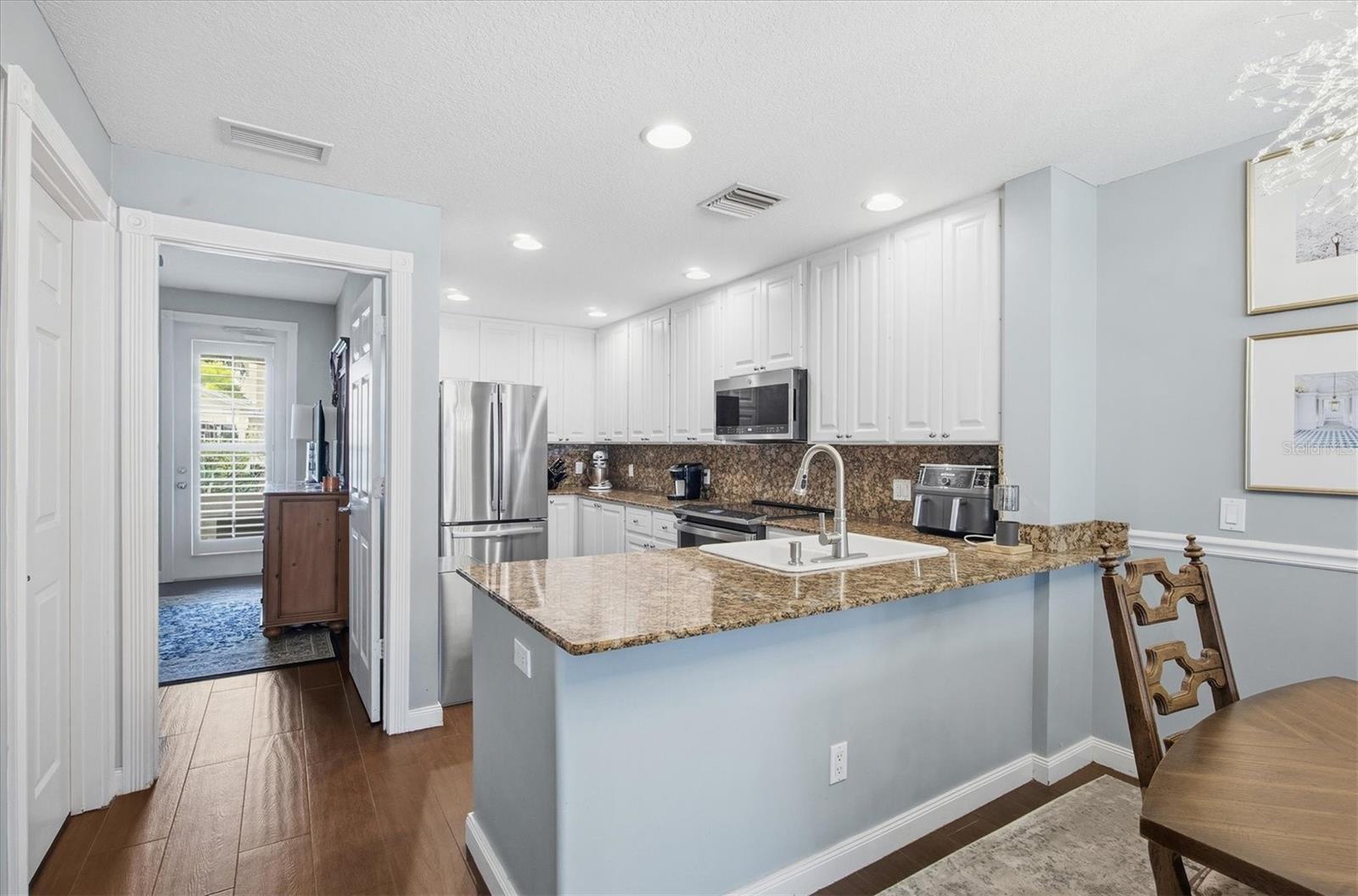 VILLAGEWALK - Residential